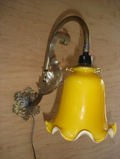 Wall Lamp Code SN16A size base wide 100 mm.
